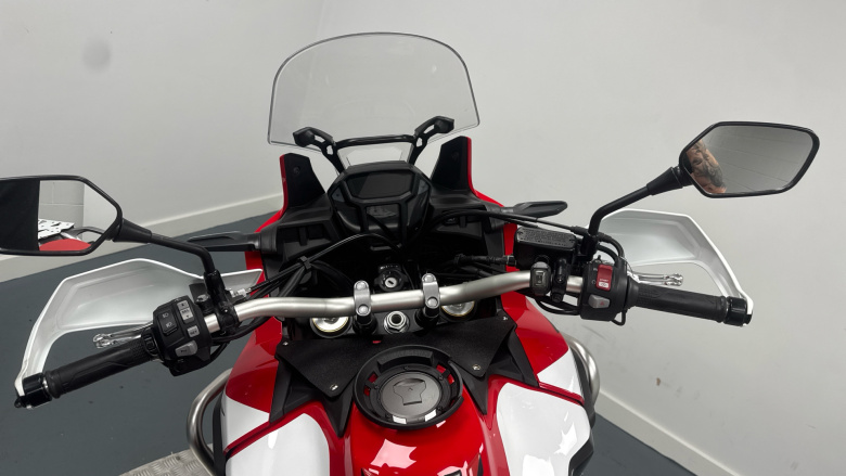 Honda Africa Twin CRF1000AHE (17MY)